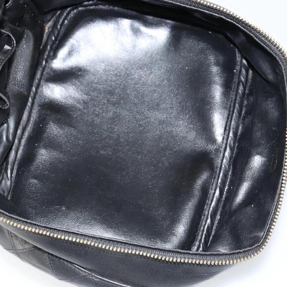 CHANEL Matelasse Vanity Pouch Lamb Skin Black Gold CC Auth - Picture 9 of 16